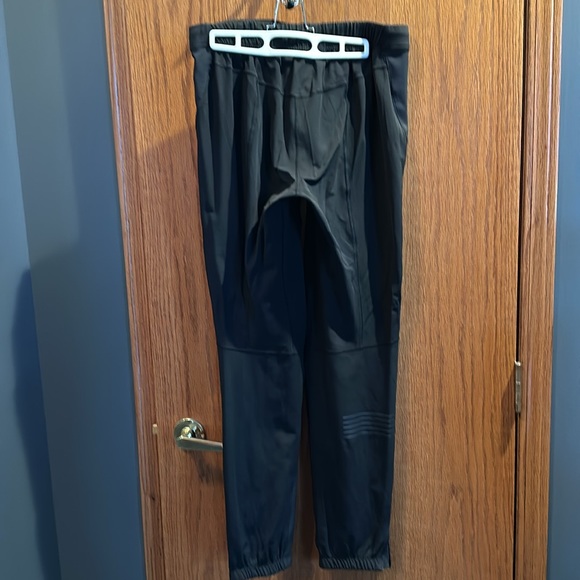 Men’s Salomon Wind Shield pants, size medium, zippered bottom cuffs. - Picture 5 of 9